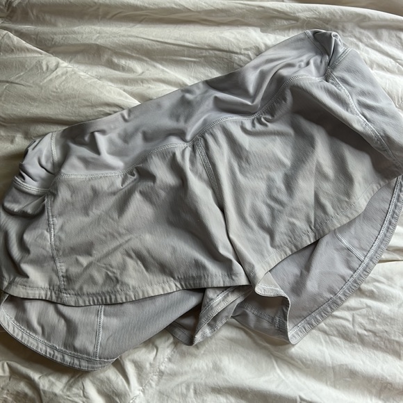 White lululemon 2.5” speed ups shorts - Picture 4 of 4